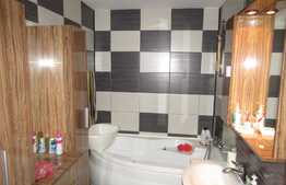 Apartament de vanzare 2 camere, 44 mp, decomandat! Zona strazii Teilor!