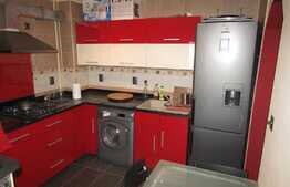 Apartament de vanzare 2 camere, 44 mp, decomandat! Zona strazii Teilor!