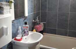 De vanzare apartament 3 camere, 48 mp, zona Complex Diana