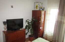 3 camere, 54 mp, loc de parcare! Zona strazii Florilor!