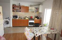 3 camere, 54 mp, loc de parcare! Zona strazii Florilor!