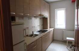 Apartament de vanzare cu 2 camere, 50 mp, decomandat! Zona strazii Eroilor!