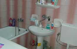 Garsoniera de inchiriat, 28 mp, zona Calvaria