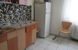 Apartament 4 camere, decomandat, boxa la subsol, 79 mp, zona Colina