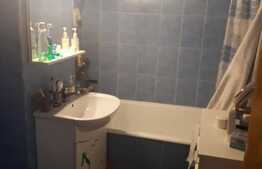 De vanzare apartament 3 camere, 68 mp, balcon, zona strazii Bucuresti