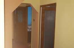 De vanzare apartament 3 camere, 68 mp, balcon, zona strazii Bucuresti