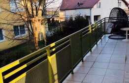 Apartament 2 camere, terasa 30 mp, mobilat modern, zona Grand Hotel Italia