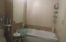 De vanzare 4 camere, 82 mp, boxa, zona Profi 