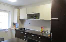 De vanzare 4 camere, 82 mp, boxa, zona Profi 