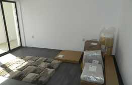 3 camere, 77 mp, totul nou, garaj, zona Grand Hotel Italia