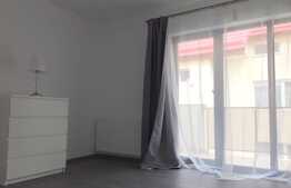 3 camere, 77 mp, totul nou, garaj, zona Grand Hotel Italia