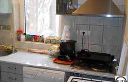 Mai aduci lucrurile personale si te poti muta!!In Gruia.