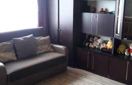 Apartament 2 camere, 43 mp, decomandat, etaj intermediar, zona Hotel Paradis