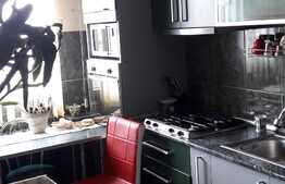 Apartament 2 camere, 43 mp, decomandat, etaj intermediar, zona Hotel Paradis