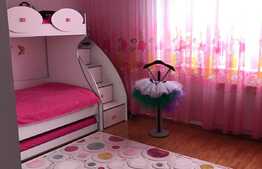 Apartament 3 camere, 116 mp, decomandat, parcare, zona Salii Sporturilor