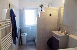 De vanzare 2 camere, 50 mp, zona strazii Eroilor!