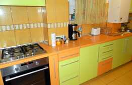 De inchiriat casa 148 mp, teren 360, front 10 ml, zona Auchan