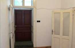 In piata Unirii 44 mp!