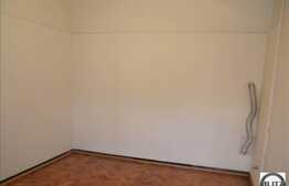 In piata Unirii 44 mp!