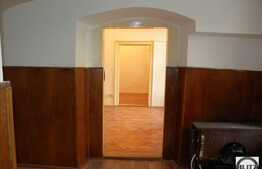 In piata Unirii 44 mp!