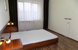 3 camere, decomandate, 95 mp, gradina, mobilat modern, zona Restaurant Sinaia