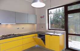 3 camere, decomandate, 95 mp, gradina, mobilat modern, zona Restaurant Sinaia