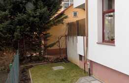 3 camere, decomandate, 95 mp, gradina, mobilat modern, zona Restaurant Sinaia