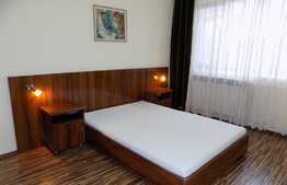 3 camere, decomandate, 95 mp, gradina, mobilat modern, zona Restaurant Sinaia
