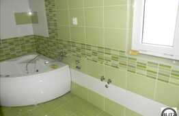 Apartament de vanzare, 2 camere decomandate, zona Mihai Romanul. Terasa  7 mp!