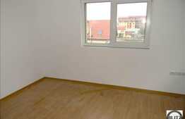 Apartament de vanzare, 2 camere decomandate, zona Mihai Romanul. Terasa  7 mp!