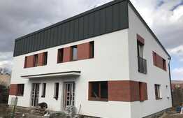 Duplex de 136 mp utili, teren de 240 mp! Zona de case!