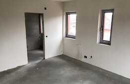 Duplex de 136 mp utili, teren de 240 mp! Zona de case!