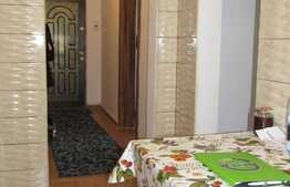 2 camere, decomandat, 50 mp, etaj intermediar, zona Iulius Mall