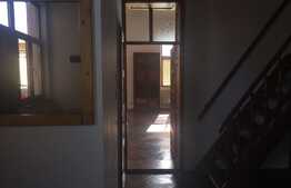 Apartament pe doua niveluri, 137.92 mp, boxa, zona strazii Motilor