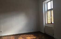 Apartament pe doua niveluri, 137.92 mp, boxa, zona strazii Motilor