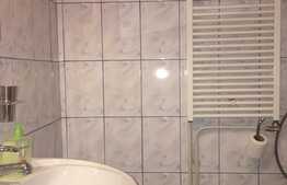 Apartament pe doua niveluri, 137.92 mp, boxa, zona strazii Motilor