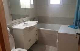 Apartament 3 camere, 70 mp, decomandat, 2 balcoane, parcare, zona strazii Aurel Vlaicu