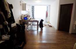 Apartament spatios cu 2 camere, 64 mp! Parcare! Zona strazii Florilor!