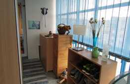 De vanzare apartament 4 camere, 100 mp, parcare, zona strazii Observatorului