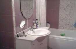 Apartament 3 camere, 65 mp, etaj intermediar, zona strazii Calea Baciului