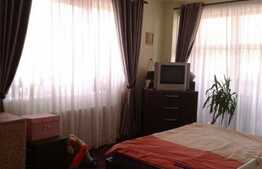Apartament 3 camere, 65 mp, etaj intermediar, zona strazii Calea Baciului