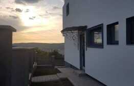 Duplex 4 camere, 225 mp utili, teren de 200 mp