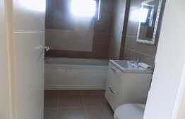 De vanzare 2 camere, decomandat, 54 mp, garaj! Zona strazii Urusagului!