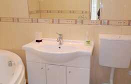 Apartament 3 camere, 70 mp, decomandat, prima inchiriere, garaj, zona Profi