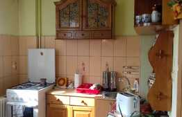 Garsoniera 29 mp, etaj intermediar, zona strazii Parang