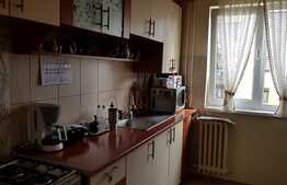 Apartament 3 camere, 65 mp, boxa, zona strazii Clabucet