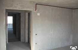 1 camera 27 mp semifinisat