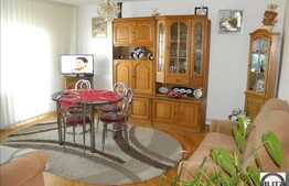 Vanzare apartament 4 camere, cu garaj si boxa la subsol, zona strazii Mehedinti