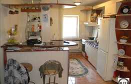 Vanzare apartament 4 camere, cu garaj si boxa la subsol, zona strazii Mehedinti