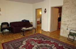 Apartament de vanzare 3 camere, 68 mp, loc de parcare cu CF, zona strazii Cetatii